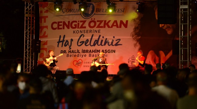 Cengiz Özkan'dan unutulmaz konser