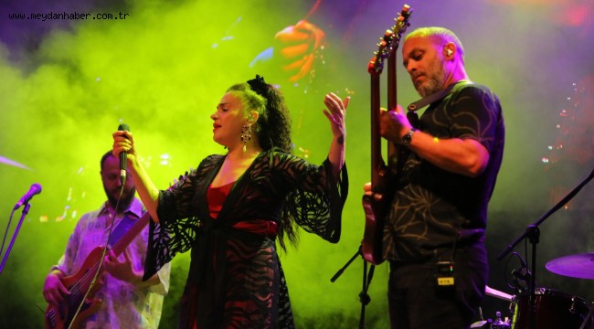 CEYLAN ERTEM: KADINLAR OLARAK EN ÖNDE YER ALMAYA DEVAM EDECEĞİZ