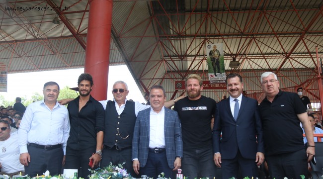 Ergene Belediye Başkanı Rasim Yüksel, "Başpehlivan Ali Gürbüz'ü Tebrik Ederim"