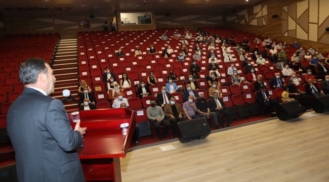 Hizmet içi eğitim programına katılan personele sertifikalarını veren Başkan Demirel; ÖNEMLİ TAVSİYE VE UYARILARDA BULUNDU