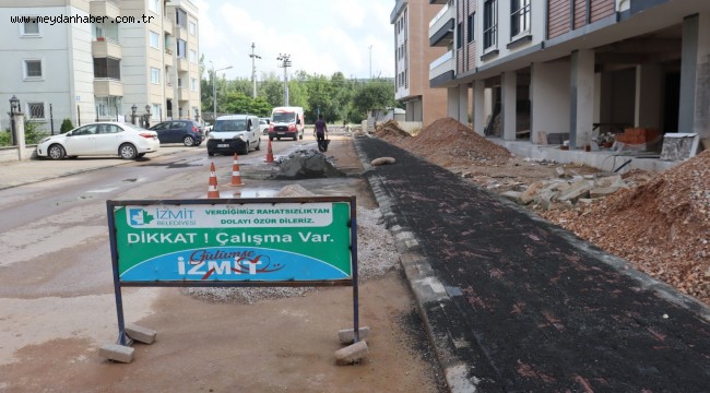 İzmit Belediyesi, Alikahya'da kaldırımları yeniliyor 