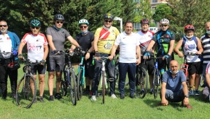 İzmit'te pedallar sağlıklı yaşam için çevrildi
