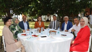 Körfez Ağrılılar Hürriyet'i kahvaltıda ağırladı