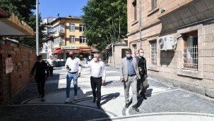 Köy Pazarında 40 yıllık altyapı değişti, zemin begonit taş ile kaplandı