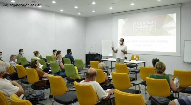 Muratpaşa Yaşlı Meclisi eğitim programında