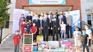 Otizmli Çocuklara Umut Olalım Projesi Meteryal Dağıtımı