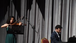Piyano resitali sanatseverlerin beğenisine sunuldu