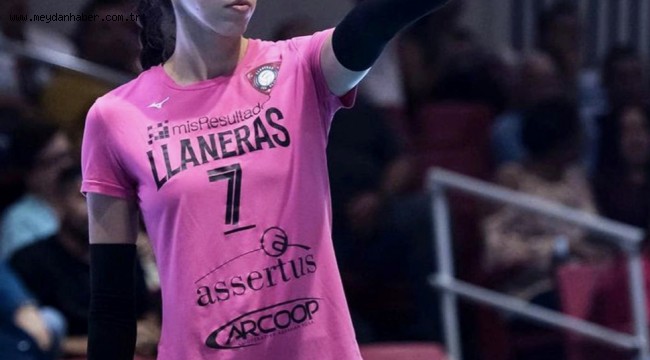 Porto Rikolu milli oyuncu Muratpaşa'da