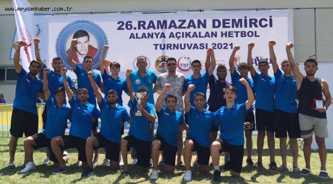 SARIÇAM BELEDİYESİ SPOR KULÜBÜ HENTBOL TAKIMI ŞAMPİYON OLDU