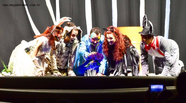 ŞEHRİN İLK GEZİCİ TİYATRO ETKİNLİĞİ FİNALİNİ YAPTI