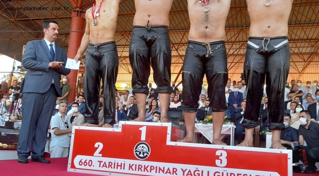 Tarihi Kırkpınar Güreşleri'nde İki Sporcumuz Madalya Kazandı