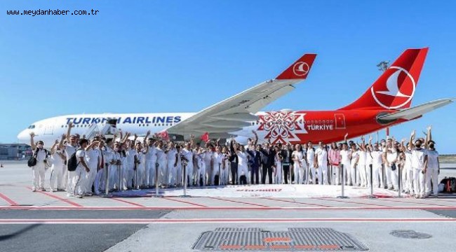 Tokyo 2020'de mücadele edecek milli sporcular Japonya'da