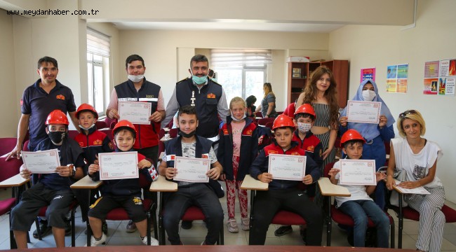 UŞAK İTFAİYESİ'NDEN ÖZEL ÇOCUKLARA YANGINDA FARKINDALIK PROGRAMI