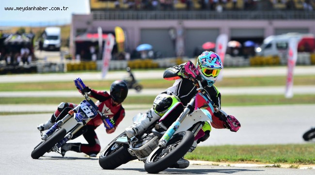 UŞAK'TA SÜPERMOTO VE OHVALE MİNİGP RÜZGARI