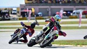 UŞAK'TA SÜPERMOTO VE OHVALE MİNİGP RÜZGARI