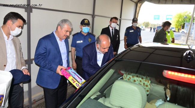 Valimiz İle Emniyet Genel Müdürü Trafik Denetimlerine Katıldı