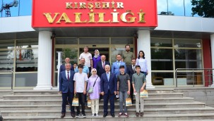 Valimiz LGS'de Dereceye Giren Öğrencileri Ödüllendird