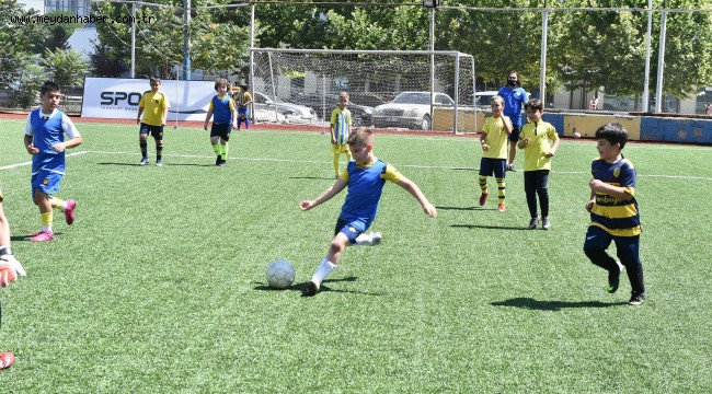 YENİLENEN MKE ANKARAGÜCÜ TANDOĞAN TESİSLERİNDE SEZON AÇILIŞINI MİNİKLER YAPTI