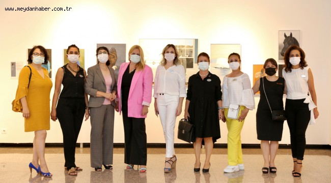 11 SANATÇI, YENİDEN BAŞLAMANIN DUYGULARINI TUVALE AKTARDI