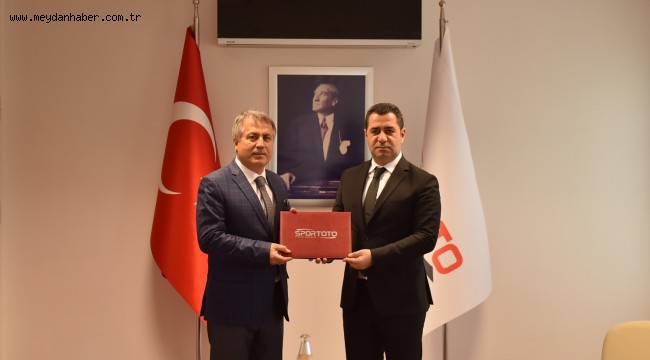 ‪Ahmetli'ye Yarı Olimpik Yüzme Havuzu Müjdesi