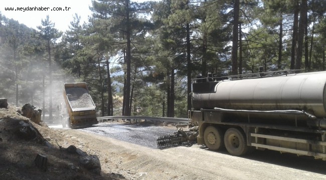 Asfalt hamlesi kırsal ve merkez ilçelerde sürüyor