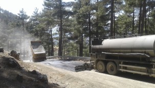 Asfalt hamlesi kırsal ve merkez ilçelerde sürüyor