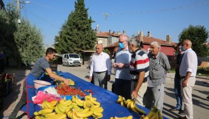 Başkan Kurt 71 Evler pazar yerini ziyaret etti