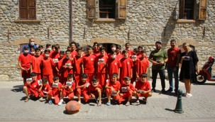 BAŞKAN SENGEL, MARDİN'İN ÇOCUKLARINI AĞIRLADI