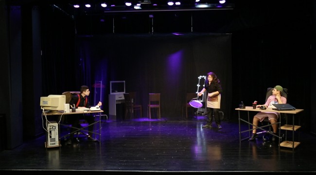 BİZİM ÇOCUKLAR DÜNYA BARIŞ GÜNÜ İÇİN SAHNE ALIYOR