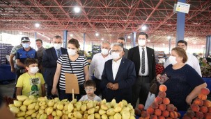 BÜYÜKKILIÇ, ESNAF VE VATANDAŞLA BULUŞTU, AŞIYI HATIRLATTI