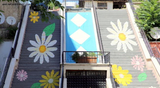 Çankırı'da Merdivenler Çiçek Açtı