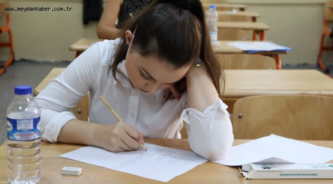  Çınar Çocuk Evi öğretmen adayları yazılı sınavda ter döktü 