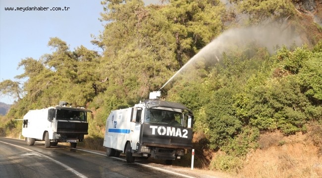 Emniyetten yangın söndürme çalışmalarına 112 TOMA ile destek