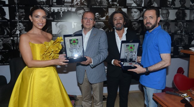 Fettah Can ve Cansu Kurtçu'dan Bursa'ya özel gece