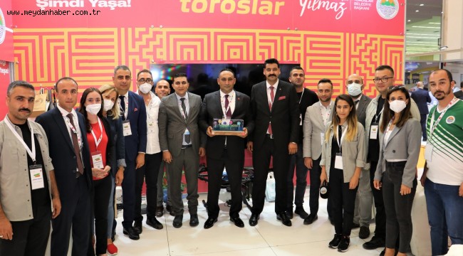 GENÇ DOSTU ŞEHİRLER KONGRE VE SERGİSİ'NDE, TOROSLAR BELEDİYESİ RÜZGARI