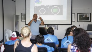 "Gözüm, kulağım sensin" projesi ile fotoğrafçılık eğitimi…