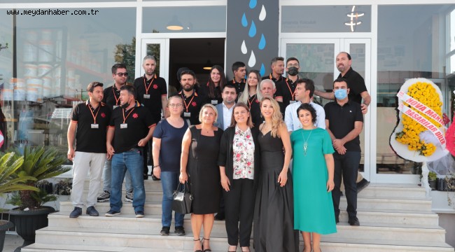 Hürriyet, Şennur Zengin'i  açılışta yalnız bırakmadı