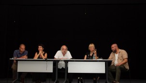 İzmir Büyükşehir Belediyesi Şehir Tiyatroları'nda  ilk buluşma