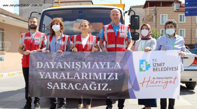 İzmit Belediyesinin yardım kamyonu Kastamonu'ya doğru yola çıktı 