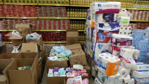 İzmit Belediyesinin yardım tırları  yarın gece yola çıkıyor