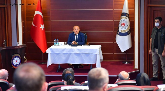 KAYMAKAMLAR TOPLANTISI VALİMİZ ALİ FUAT ATİK BAŞKANLIĞINDA GERÇEKLEŞTİRİLDİ