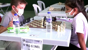 Minik Satranççılardan Usta İşi Hamleler