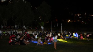 Narlıdere'nin Çim Konserleri'ne büyük ilgi