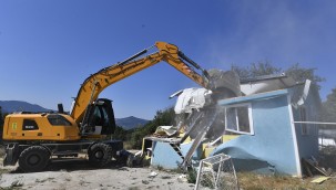 Osmangazi, kaçak yapılara göz yummuyor