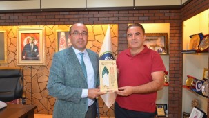 SAMSAT BELEDİYE BAŞKANLIĞINDAN BAŞKAN MUSTAFA ÇÖL'E ZİYARET