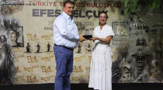 SANAT DEVRİMDİR, SANATÇI DEVRİMCİDİR