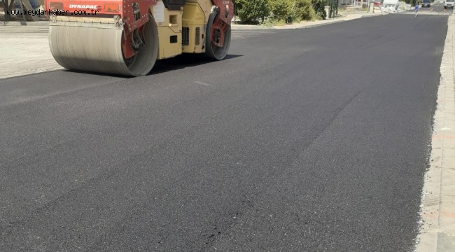 SİNCAN'DA YILIN 7 AYINDA 9 BİN 213 TON SICAK ASFALT SERİMİ GERÇEKLEŞTİRİLDİ