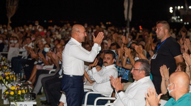 Soyer: Sarılıp kucaklaşmayı çok özlemişiz