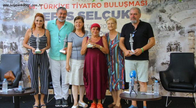  TİYATRO BARIŞTIR, ÖZGÜRLÜKTÜR, KARDEŞLİKTİR