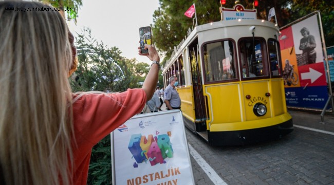 90. İEF'de "Nostaljik Tramvay" keyfi